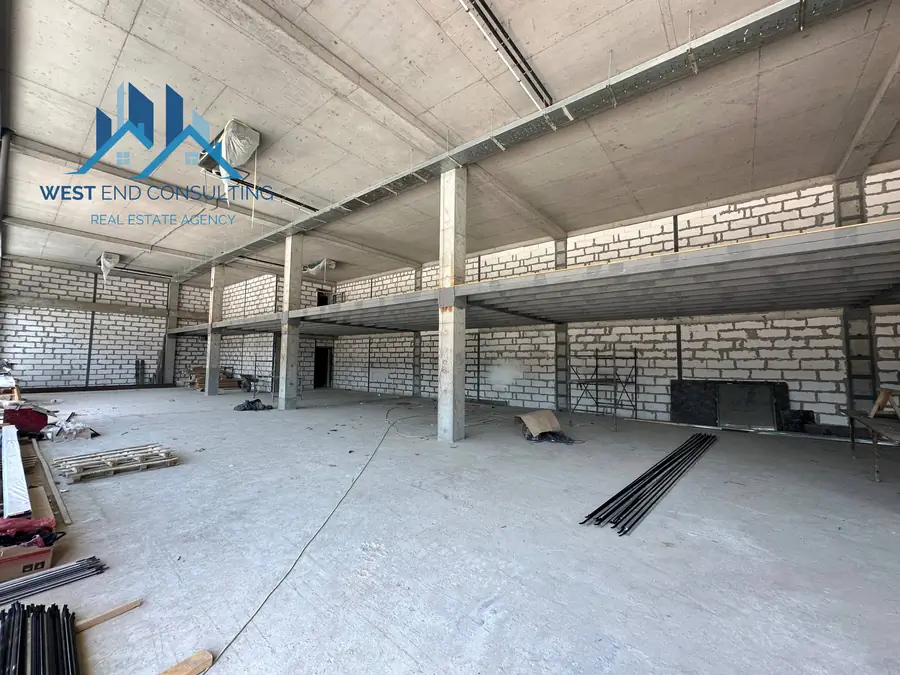 Obshepit − 635 m², 1/12 qavat