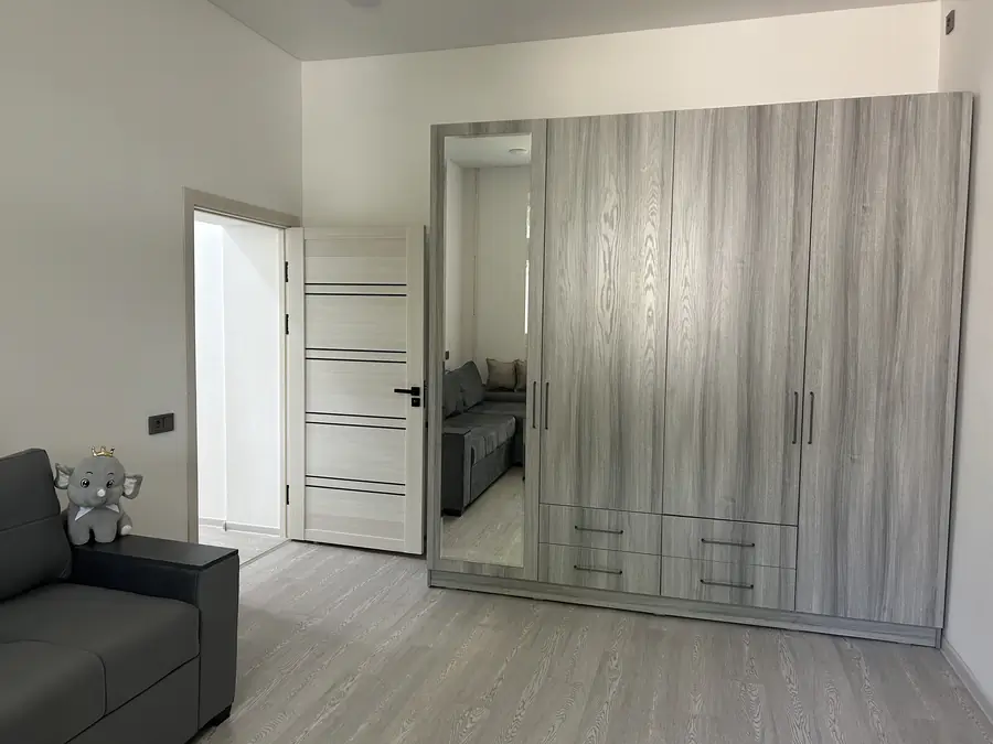 Продается 2-комнатная квартира − 51.6 м²