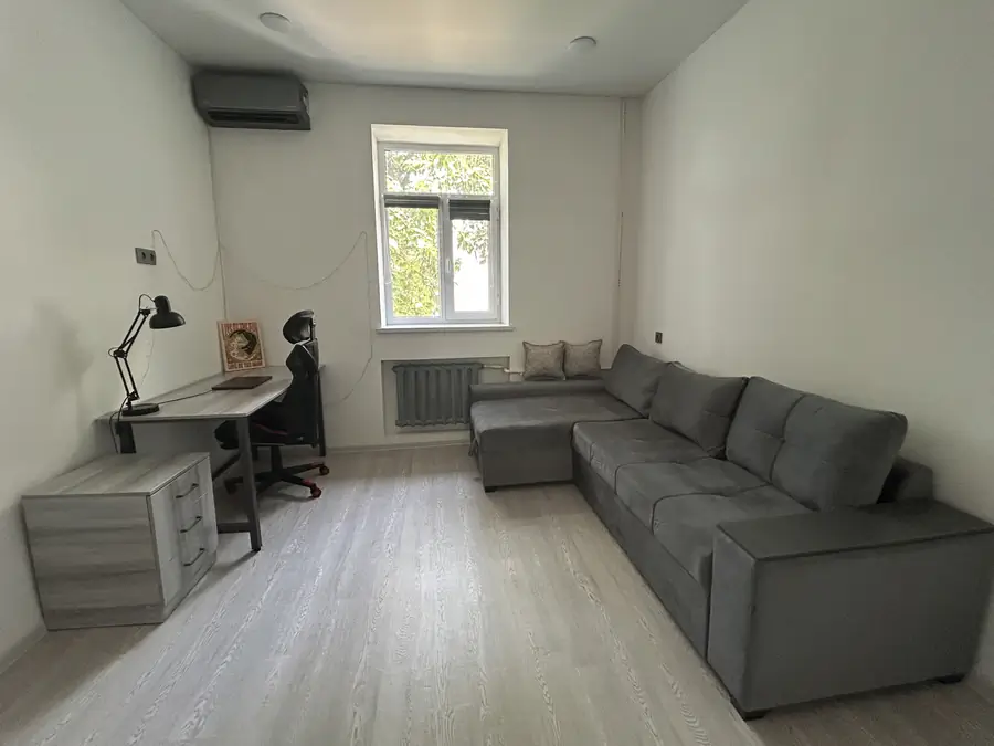 Продается 2-комнатная квартира − 51.6 м²