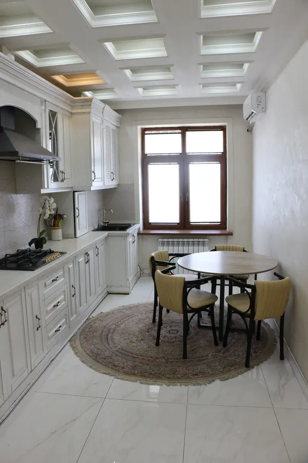 3 xonali kvartira − 120 m², 4/4 qavat