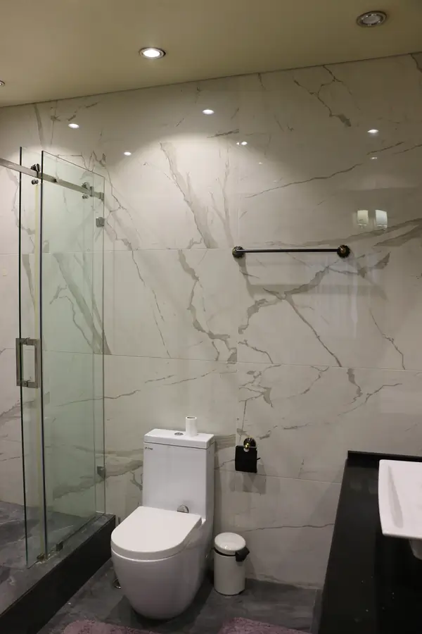 3 xonali kvartira sotiladi − 120 m²