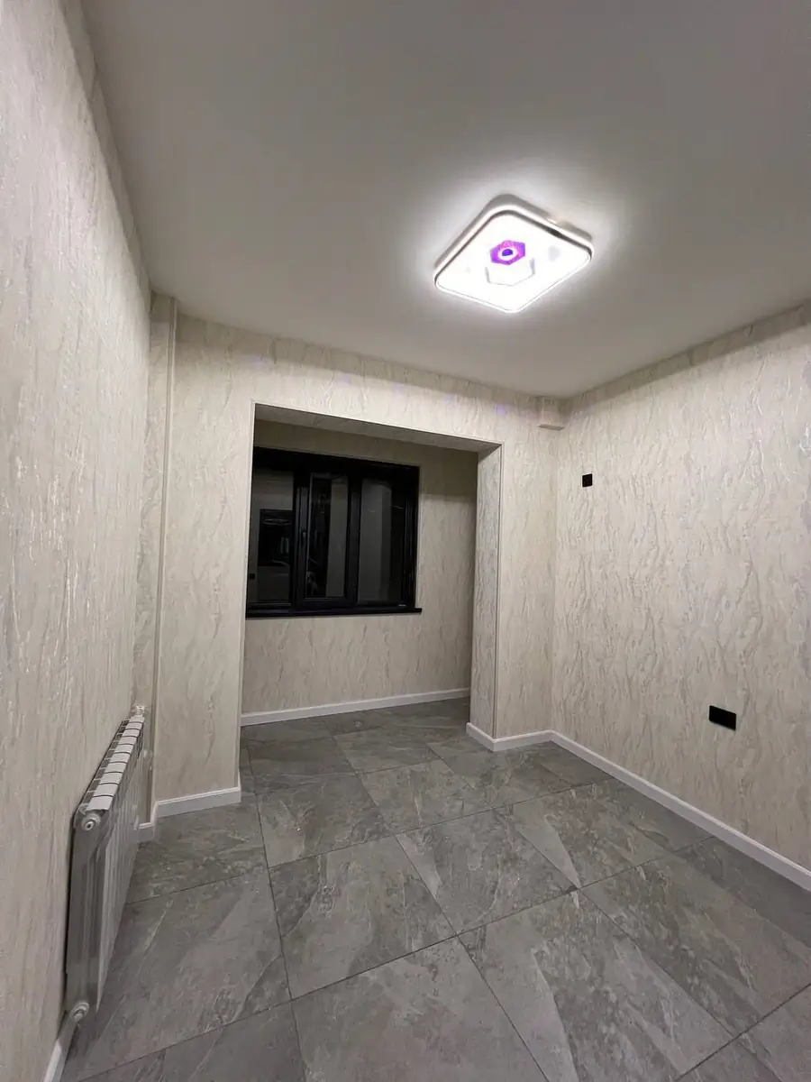 Ofis sotiladi − 70 m²