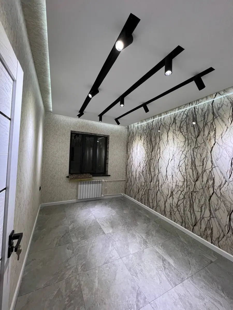 Ofis sotiladi − 70 m²