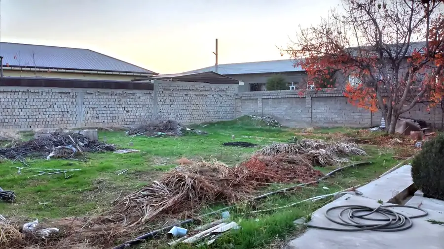 Продается участок − 4 сот.