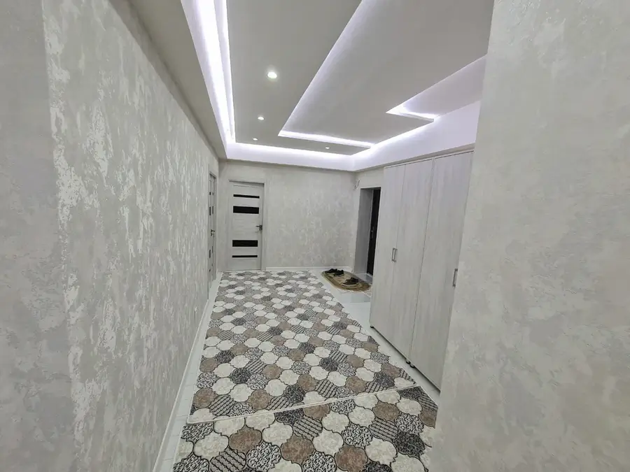 Ijaraga 3 xonali kvartira − 130 m²