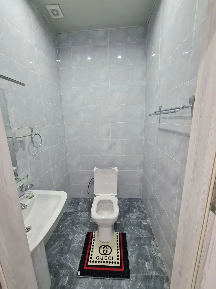 Ijaraga 3 xonali kvartira − 130 m²