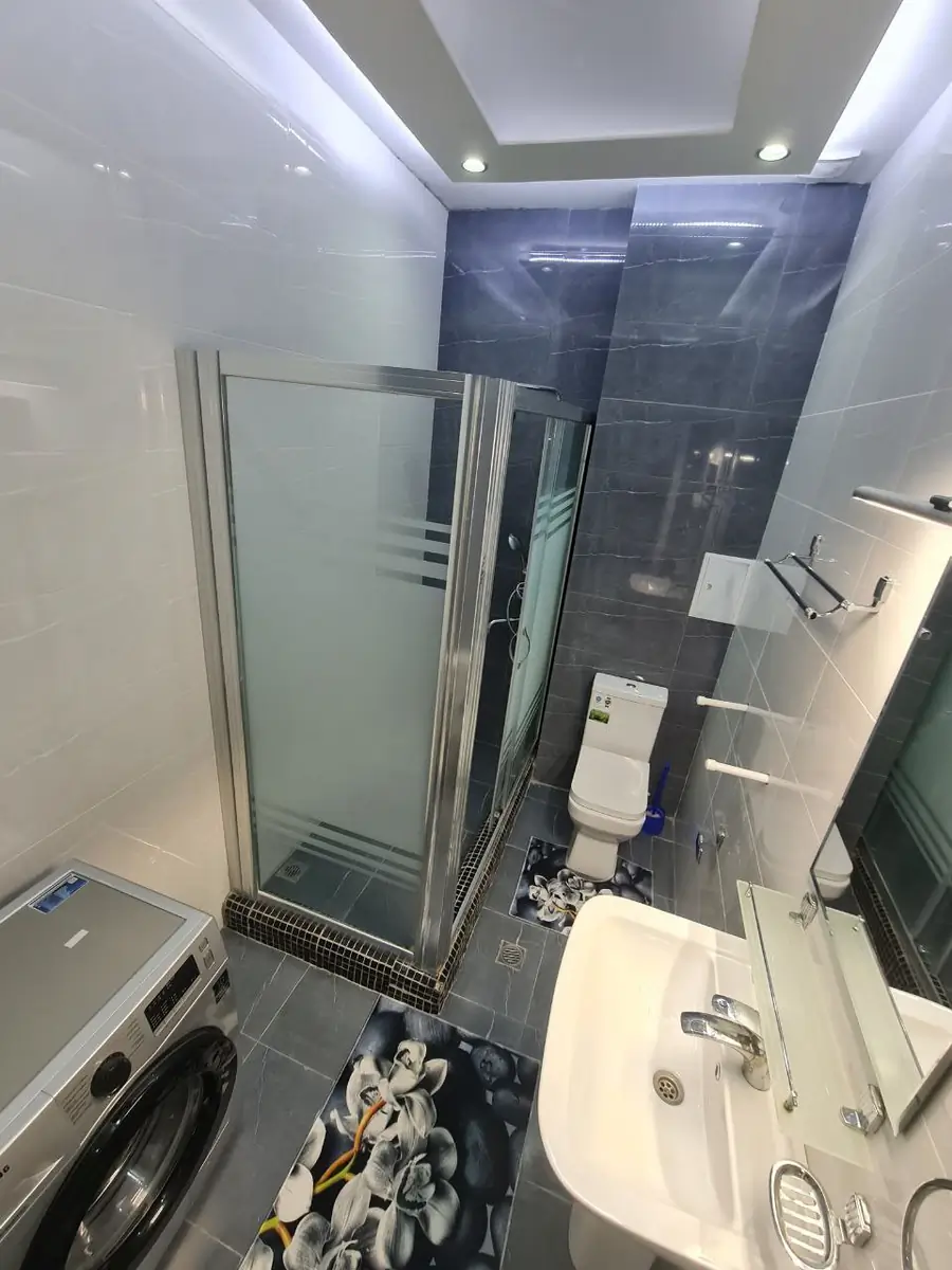 Ijaraga 3 xonali kvartira − 130 m²