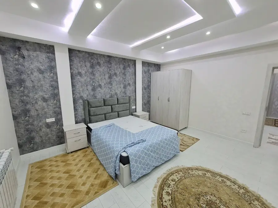 Ijaraga 3 xonali kvartira − 130 m²