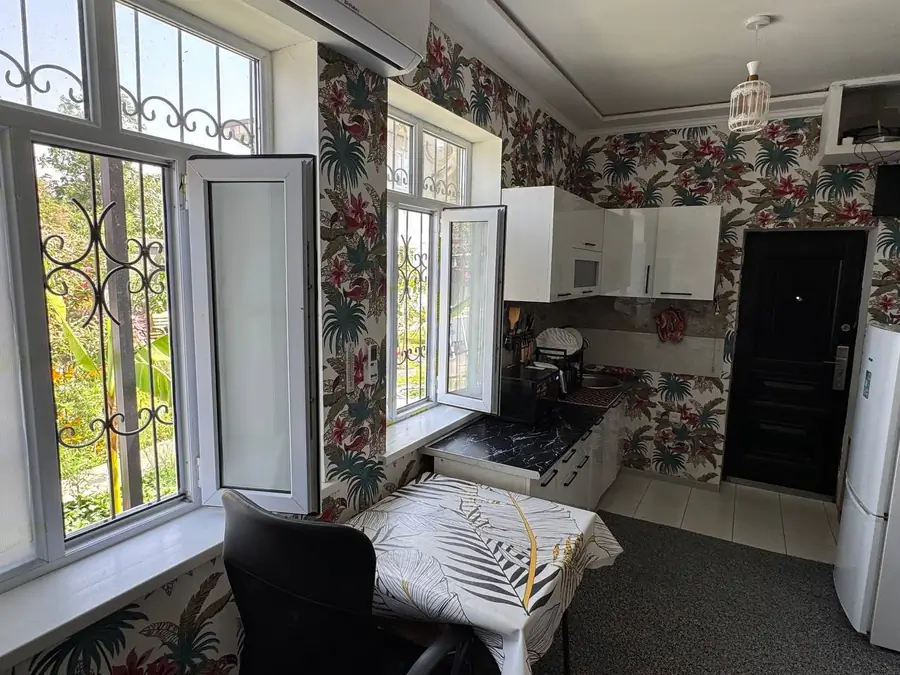 2 qavatli uy sotiladi − 152 m²