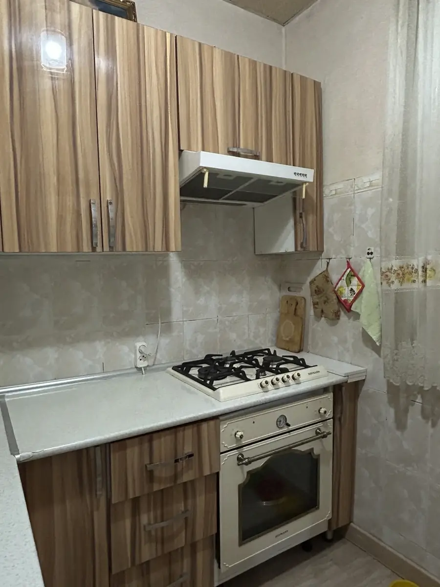 2 xonali kvartira sotiladi − 46 m²