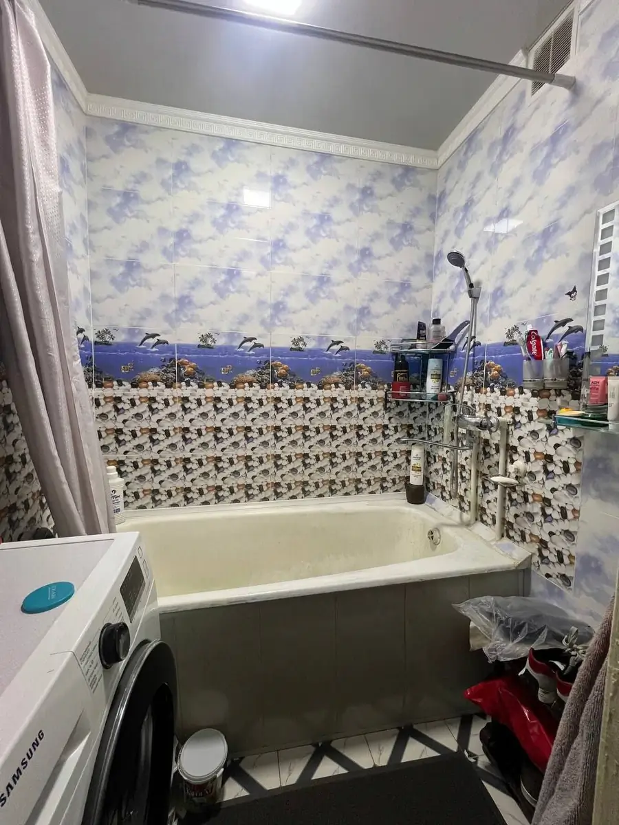 1 xonali kvartira sotiladi − 38 m²