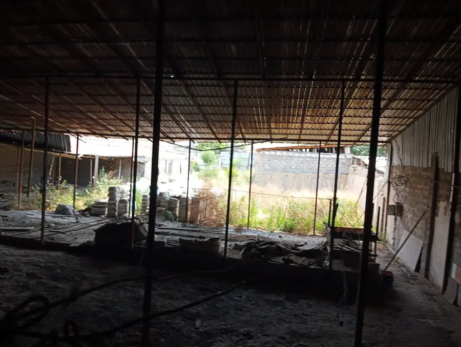 1 qavatli uy − 9000 m², 9 sot. 