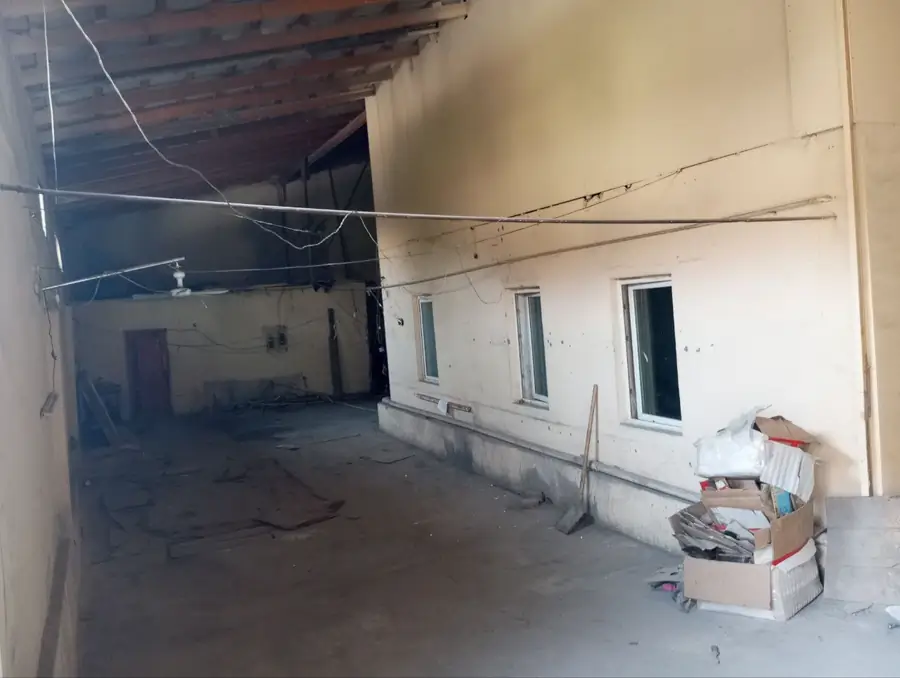 1 qavatli uy − 9000 m², 9 sot. 