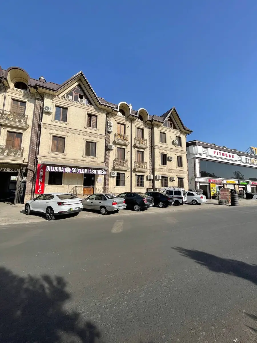 Ofis − 184 m², 1/4 qavat