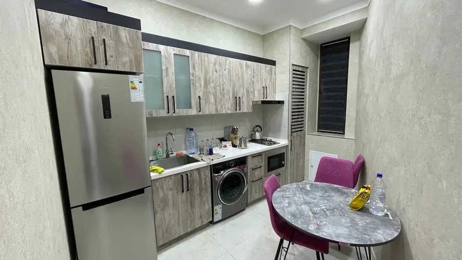 Ofis sotiladi − 184 m²