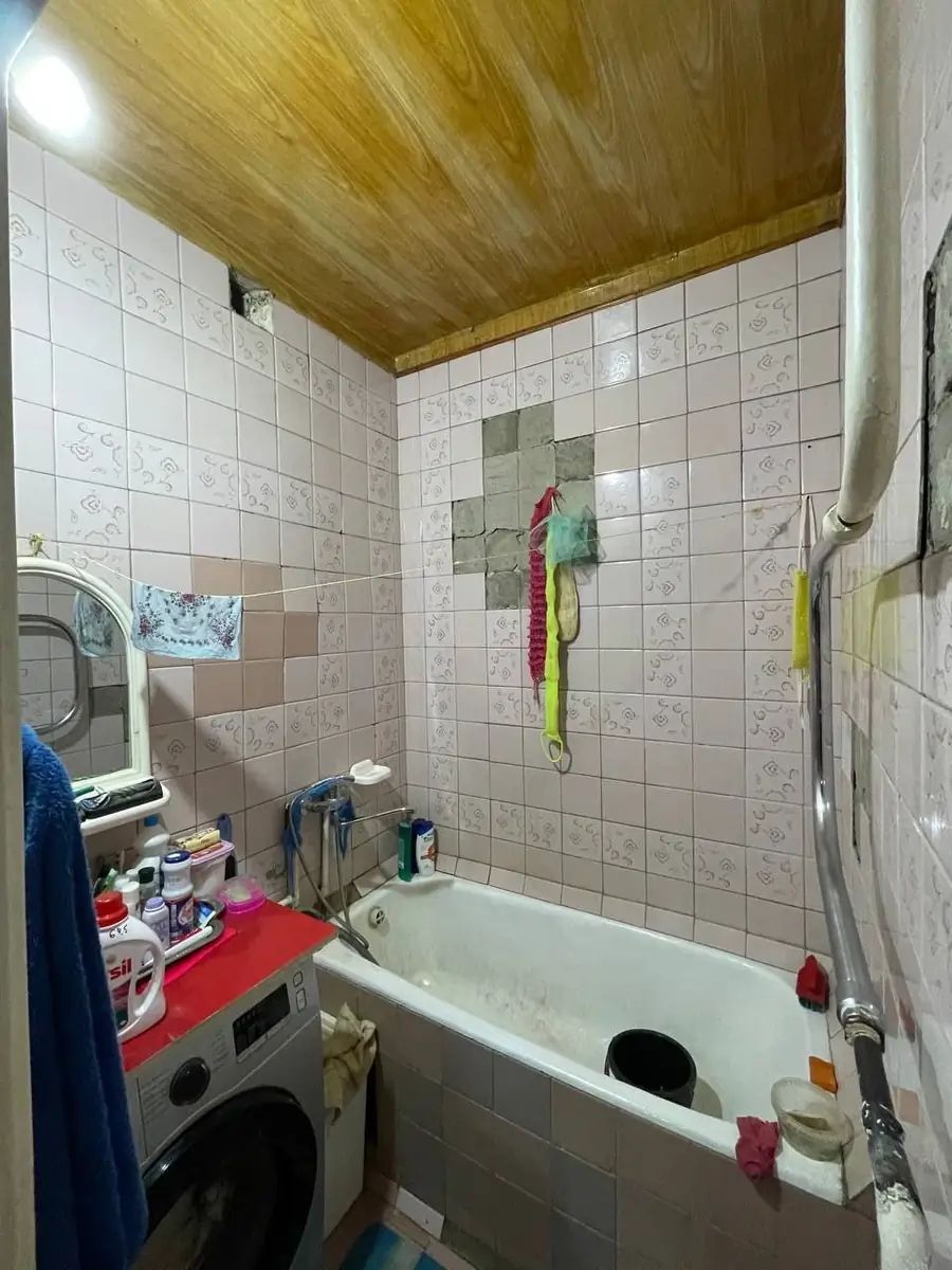 2 xonali kvartira sotiladi − 63 m²