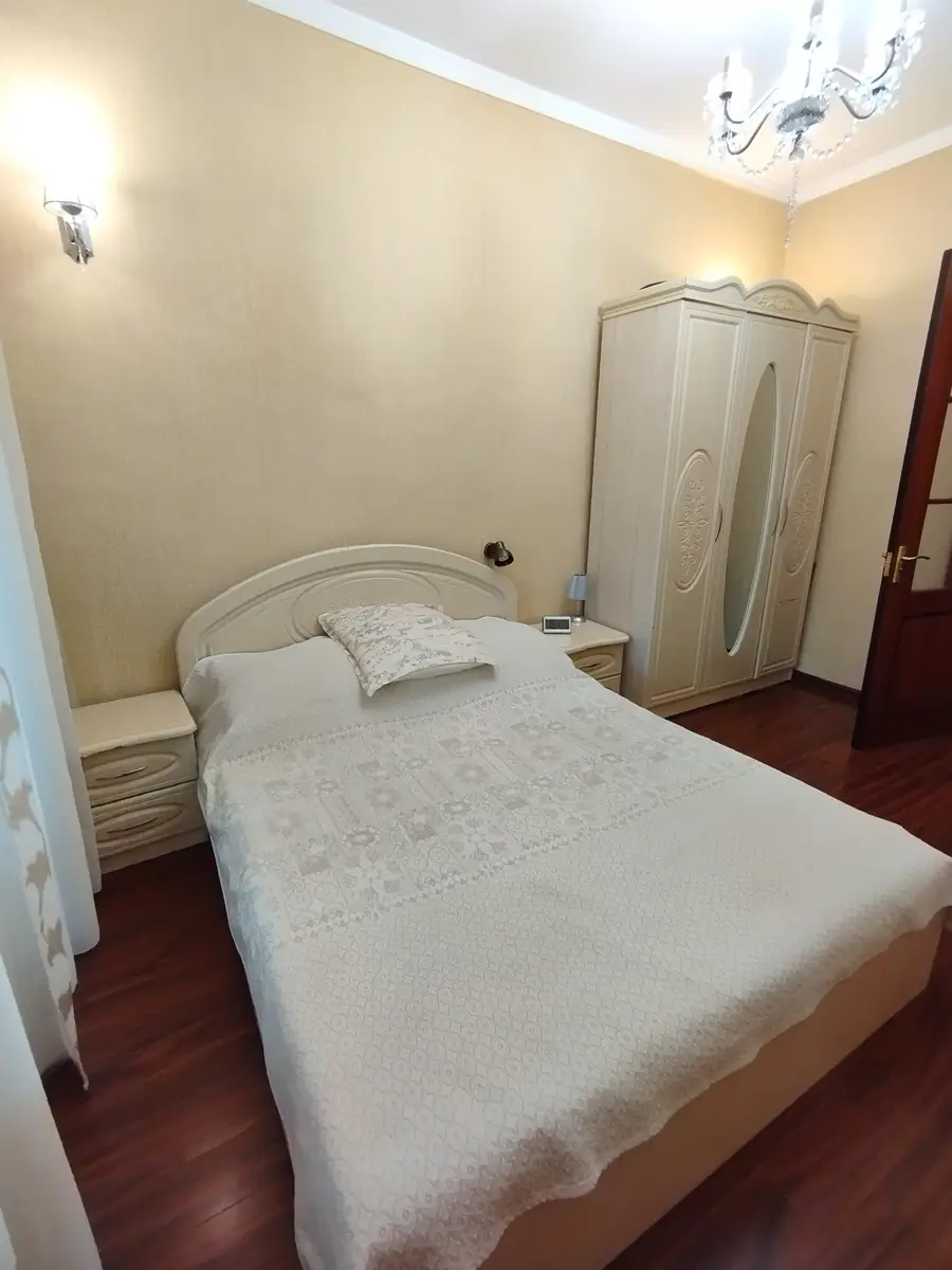 Продается 2-комнатная квартира − 51.1 м²