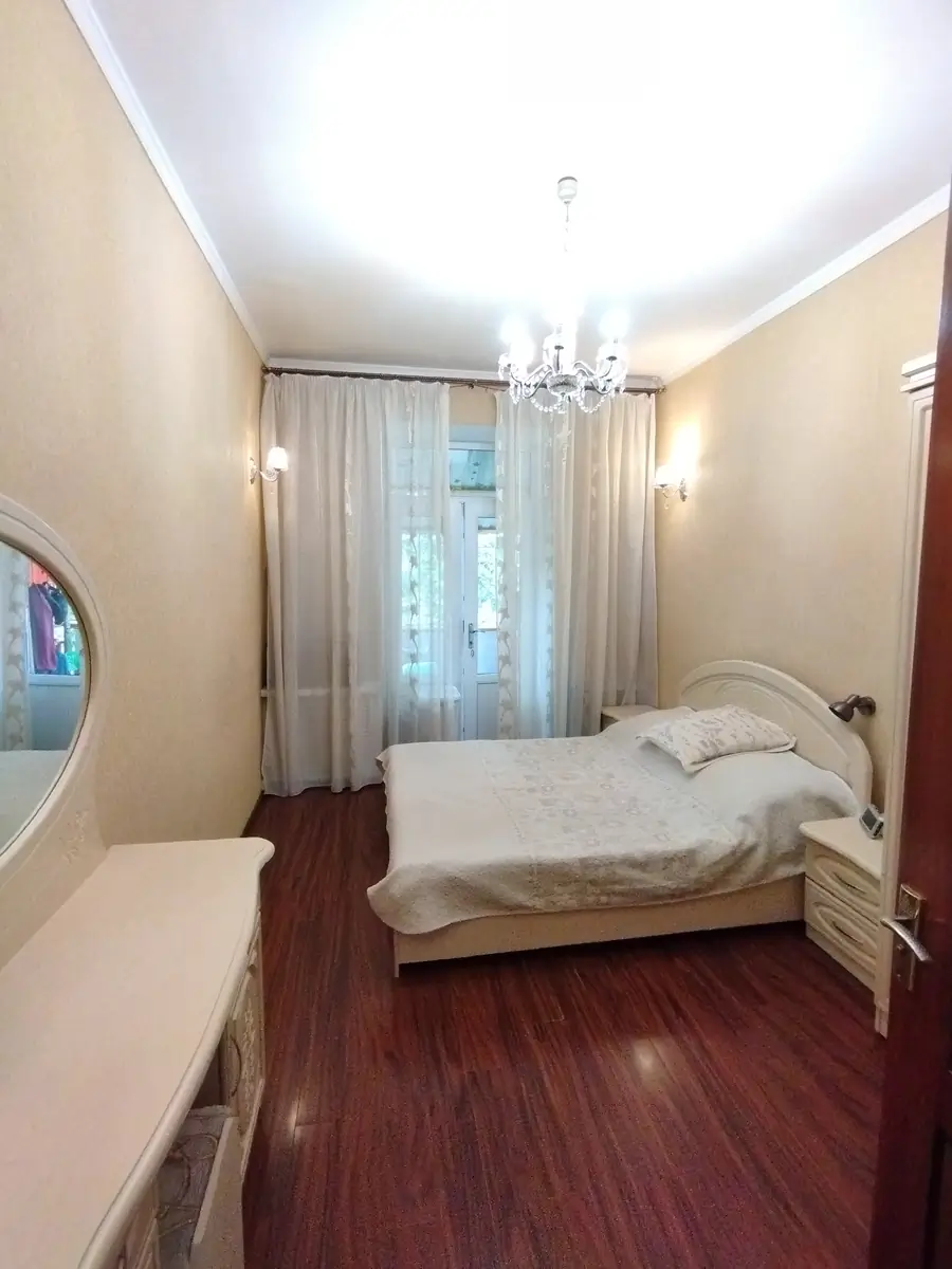 Продается 2-комнатная квартира − 51.1 м²