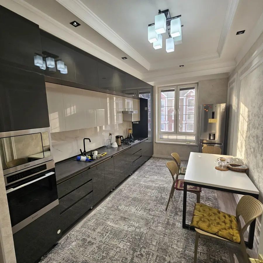 Ijaraga 3 xonali kvartira − 93 m²