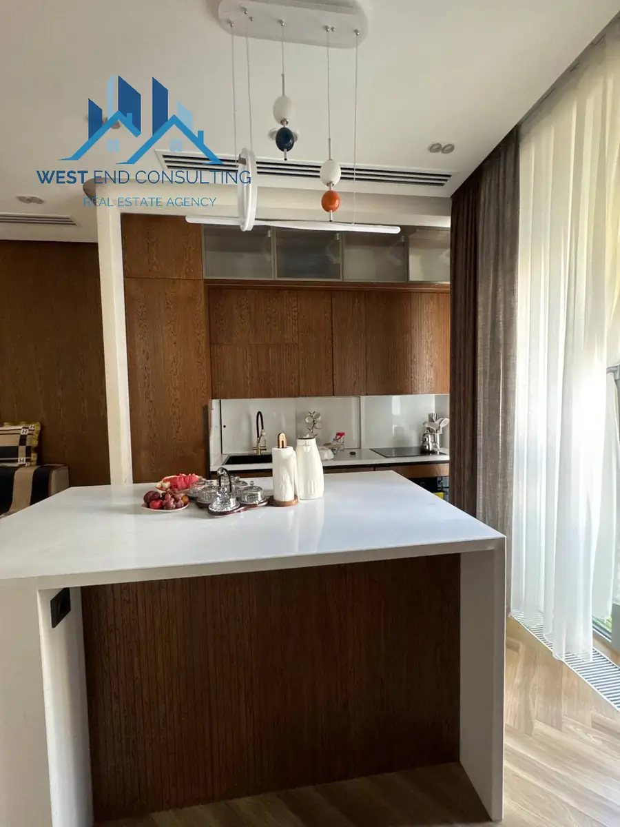 Сдается 2-комнатная квартира − 60 м²