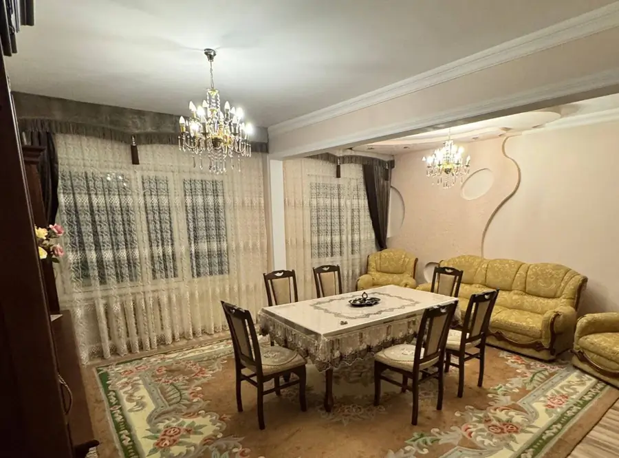 4 xonali kvartira − 90 m², 3/5 qavat