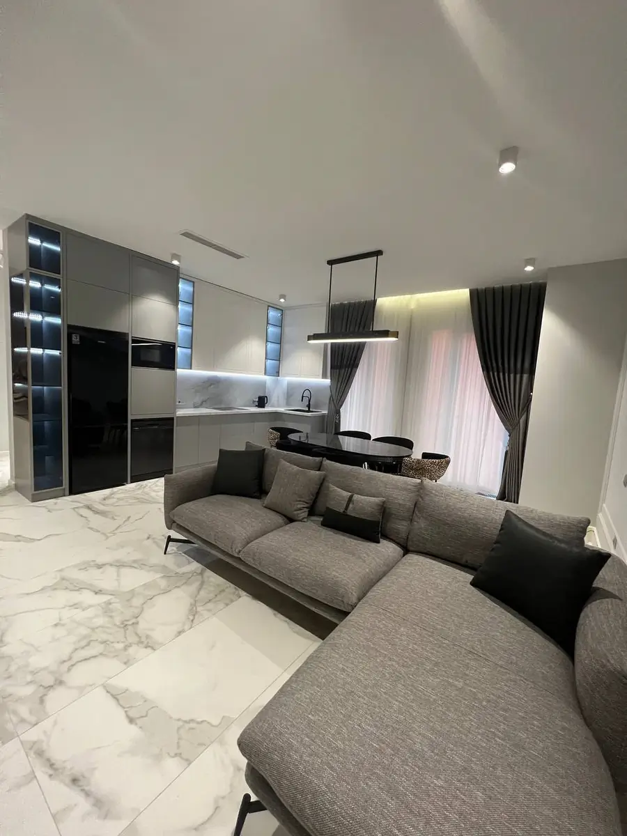 2 xonali kvartira − 80 m², 5/10 qavat