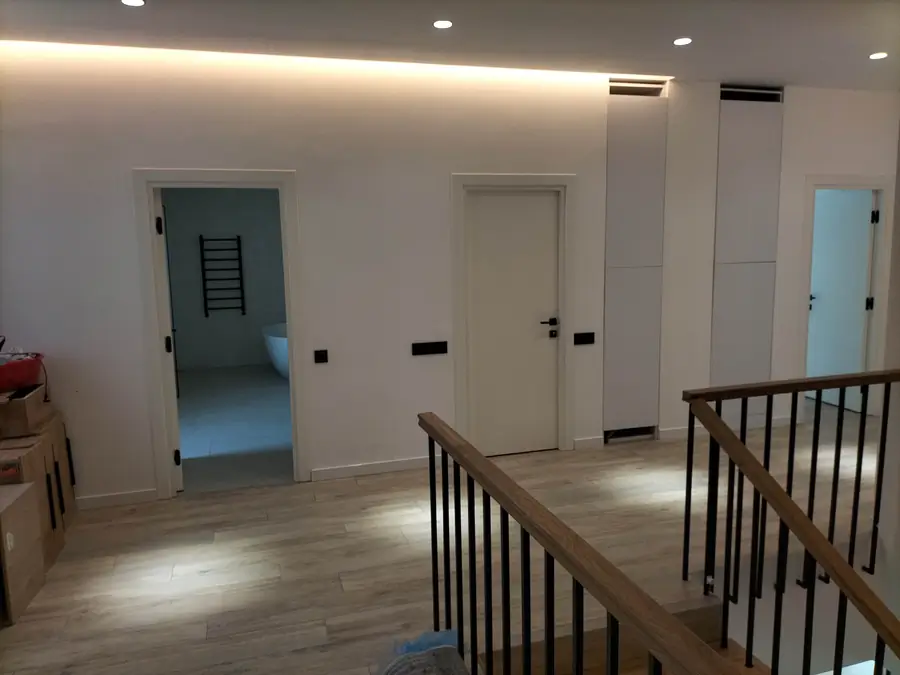 2 qavatli uy sotiladi − 200 m²