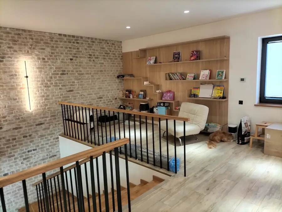 2 qavatli uy sotiladi − 200 m²