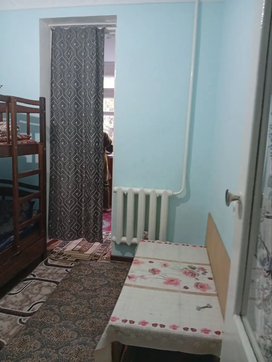 1 xonali kvartira − 42 m², 4/5 qavat