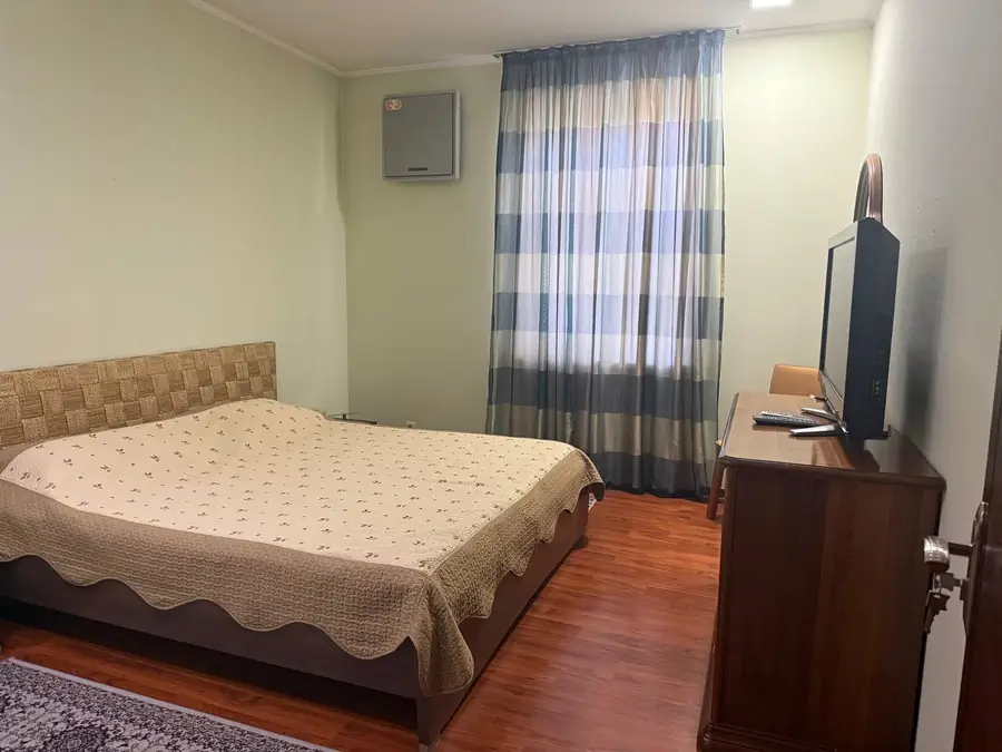 Ijaraga 3 xonali kvartira − 106 m²