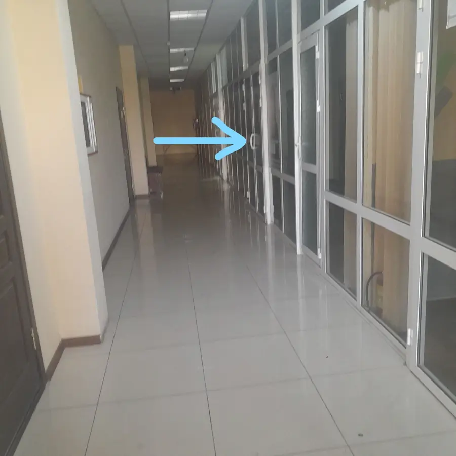 Ofis − 80 m², 2/2 qavat