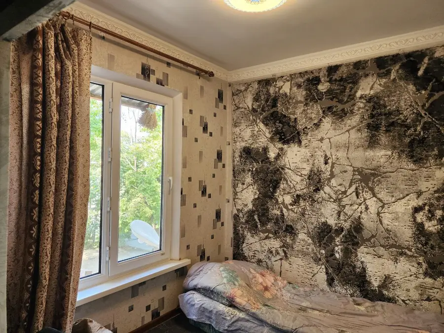 3 xonali kvartira sotiladi − 63.4 m²