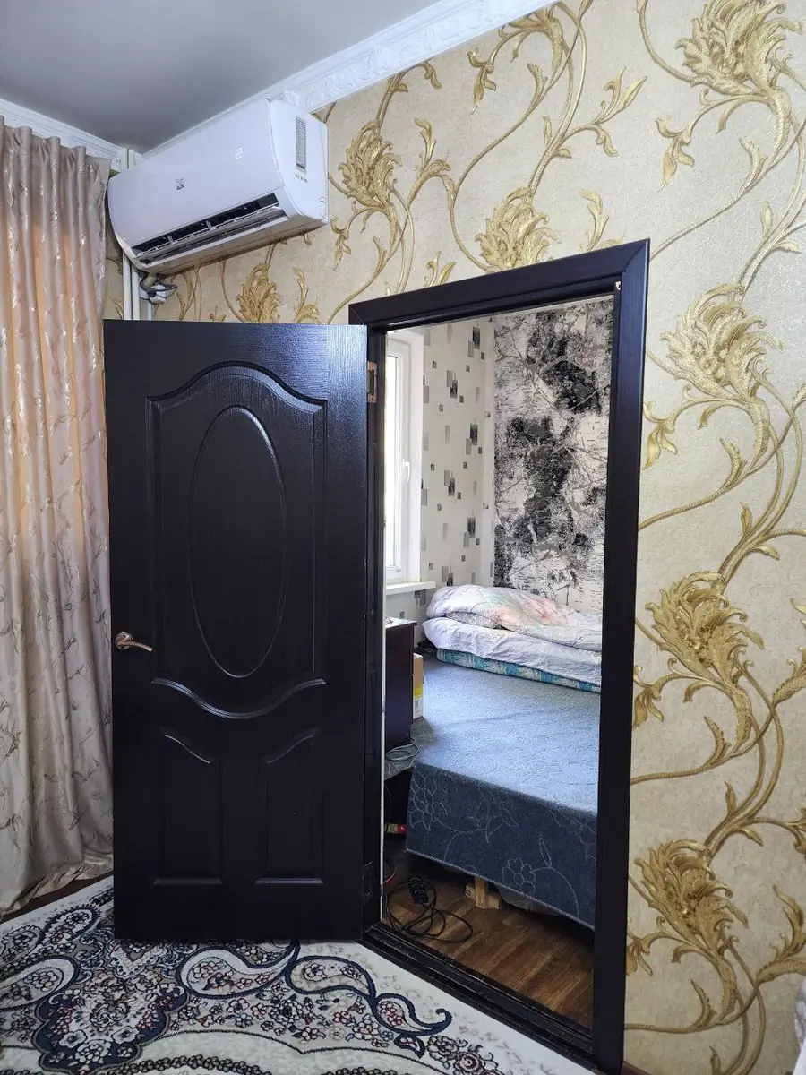 3 xonali kvartira sotiladi − 63.4 m²