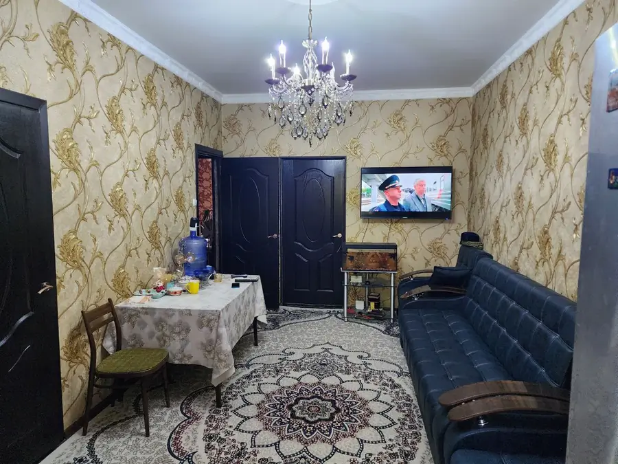 3 xonali kvartira sotiladi − 63.4 m²