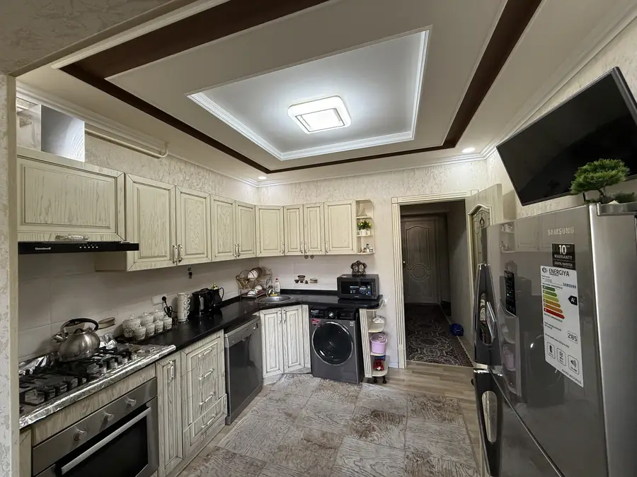 4 xonali kvartira − 89 m², 1/4 qavat