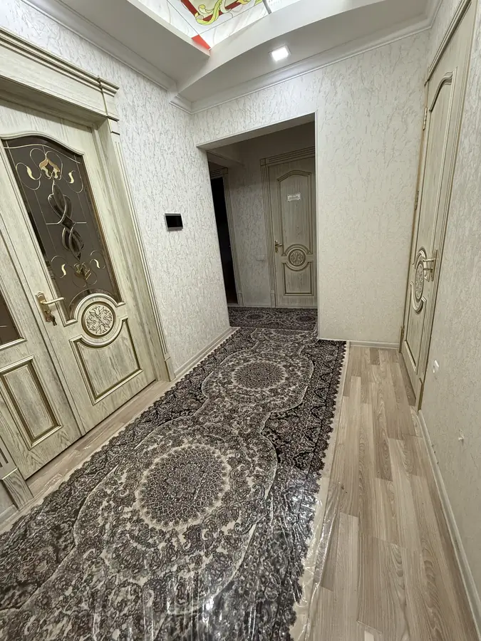 4 xonali kvartira − 89 m², 1/4 qavat