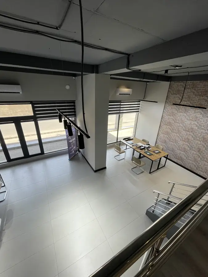 Ijaraga ofis − 104 m²