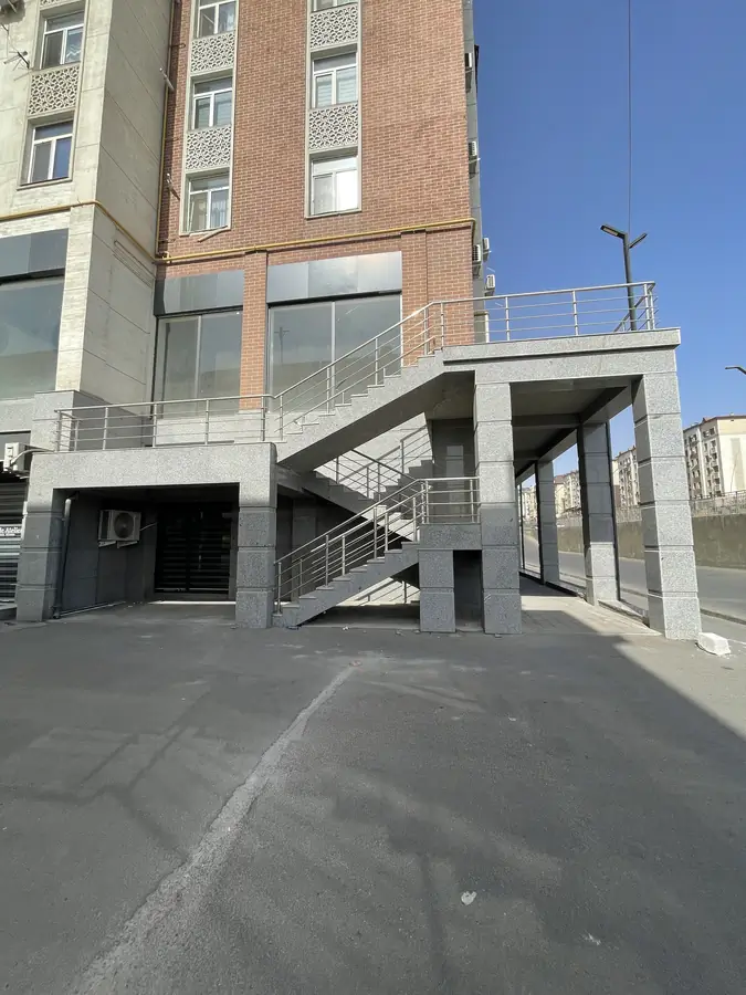 Ofis − 104 m², 1/20 qavat