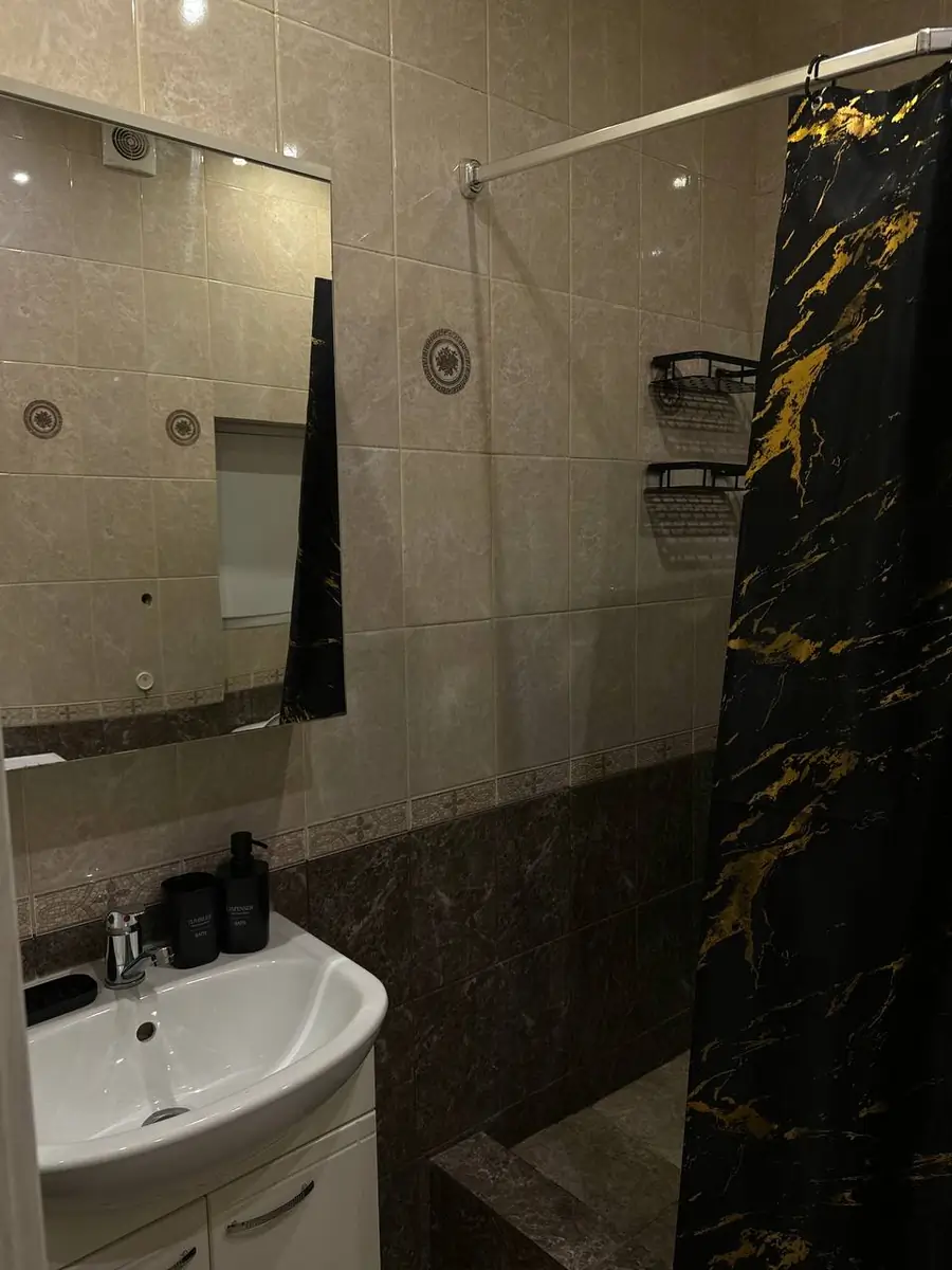 1 xonali kvartira − 33 m², 4/5 qavat