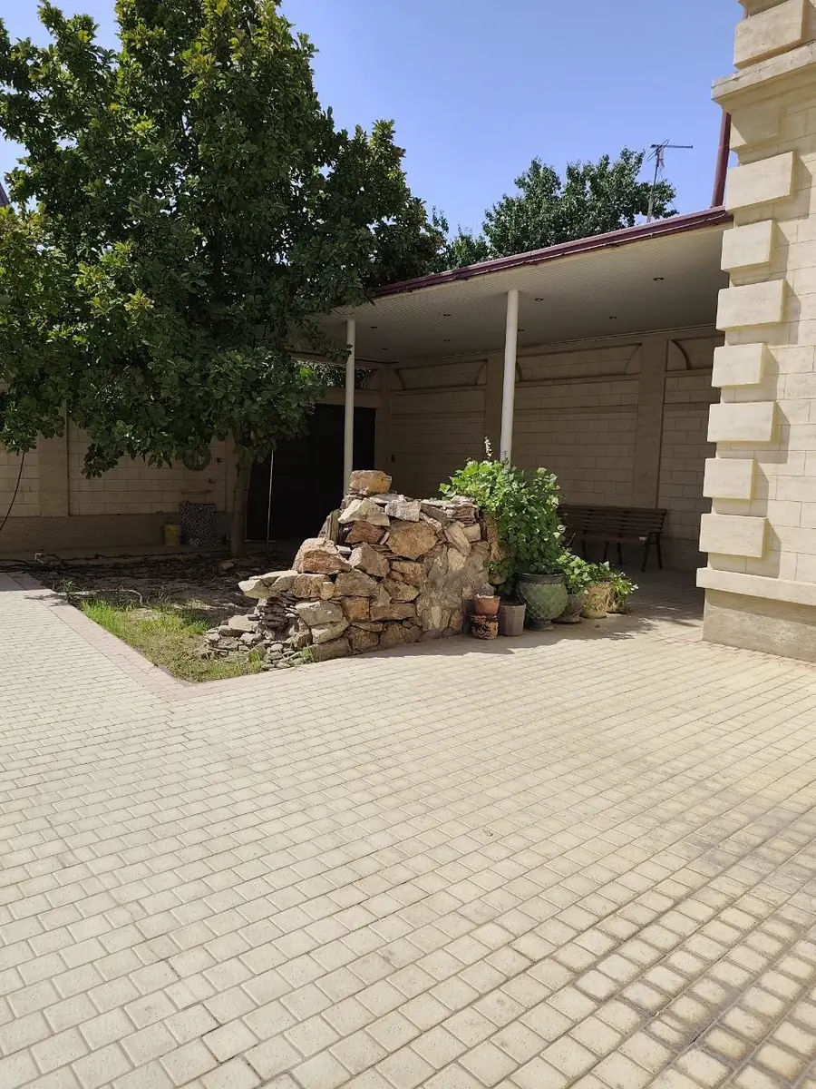 2 qavatli uy − 439 m², 4.1 sot. 