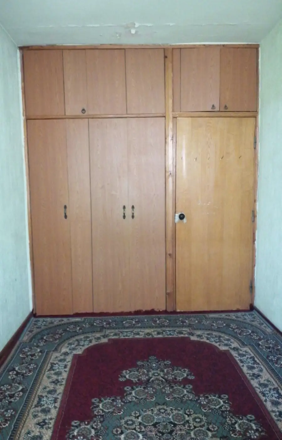 4 xonali kvartira sotiladi − 82.8 m²