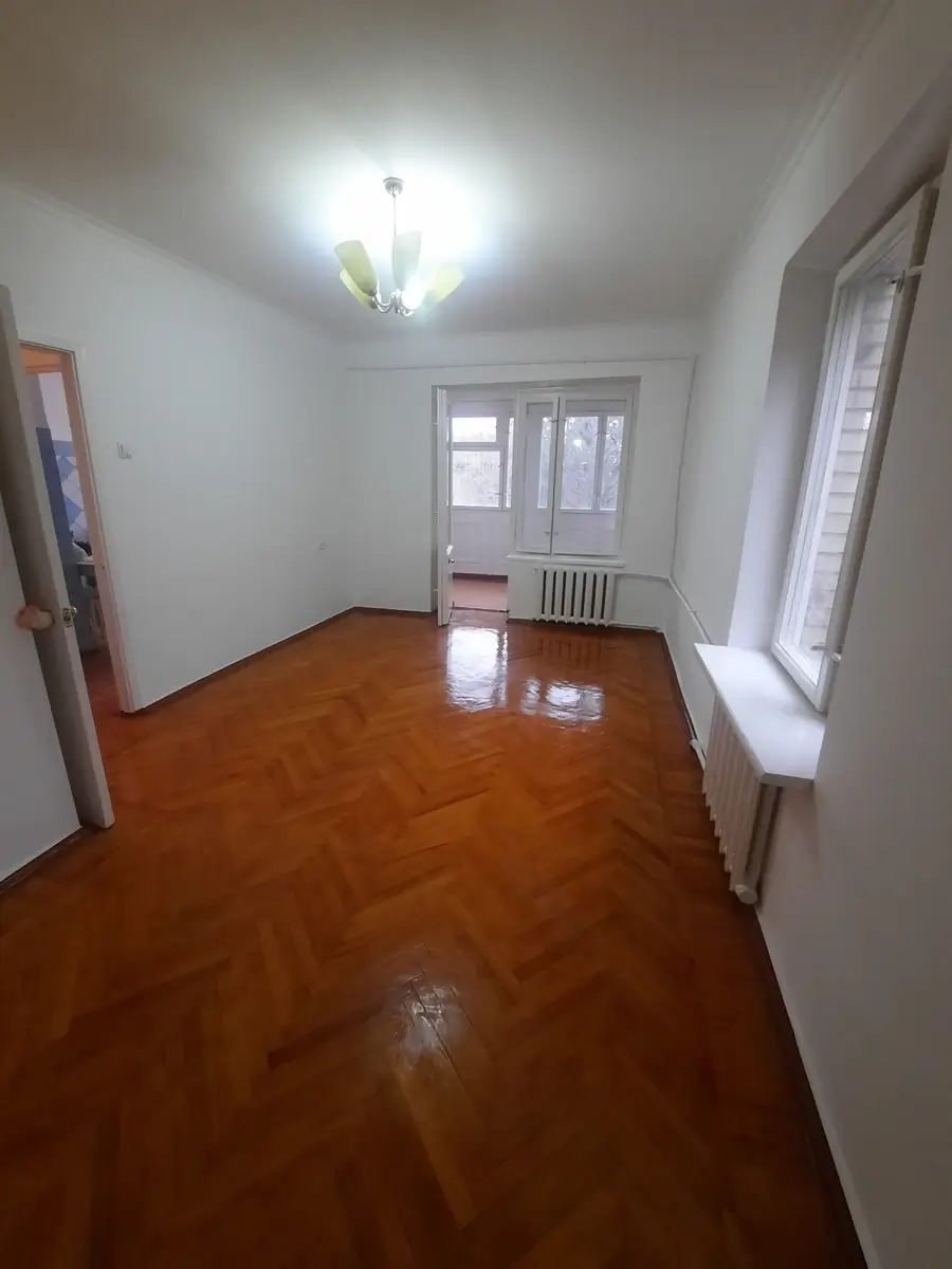 1 xonali kvartira sotiladi − 45 m²