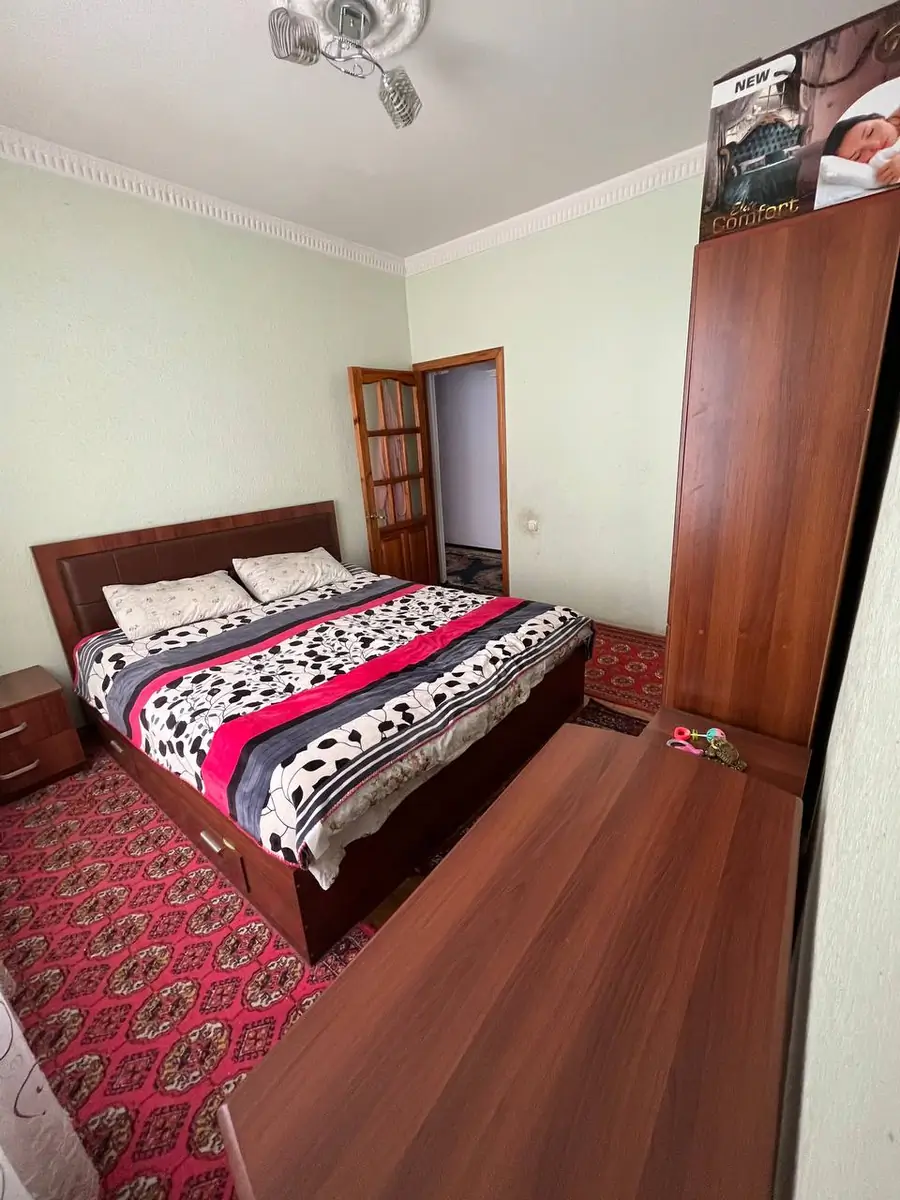 Более 5 xonali kvartira sotiladi − 108.8 m²