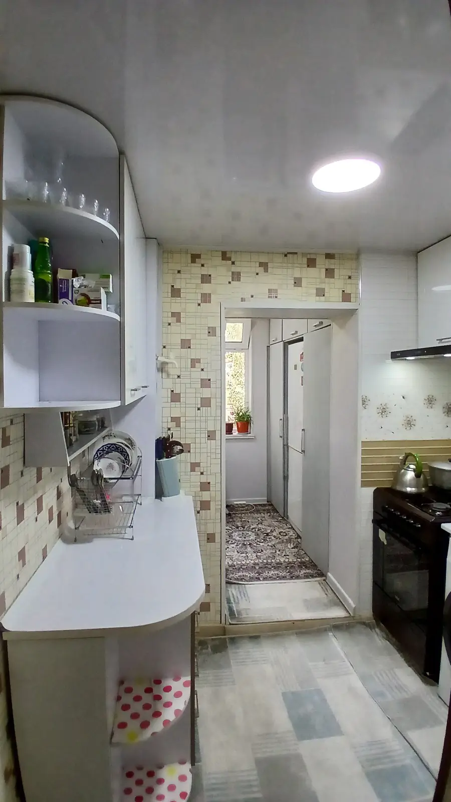 4 xonali kvartira − 100 m², 2/4 qavat