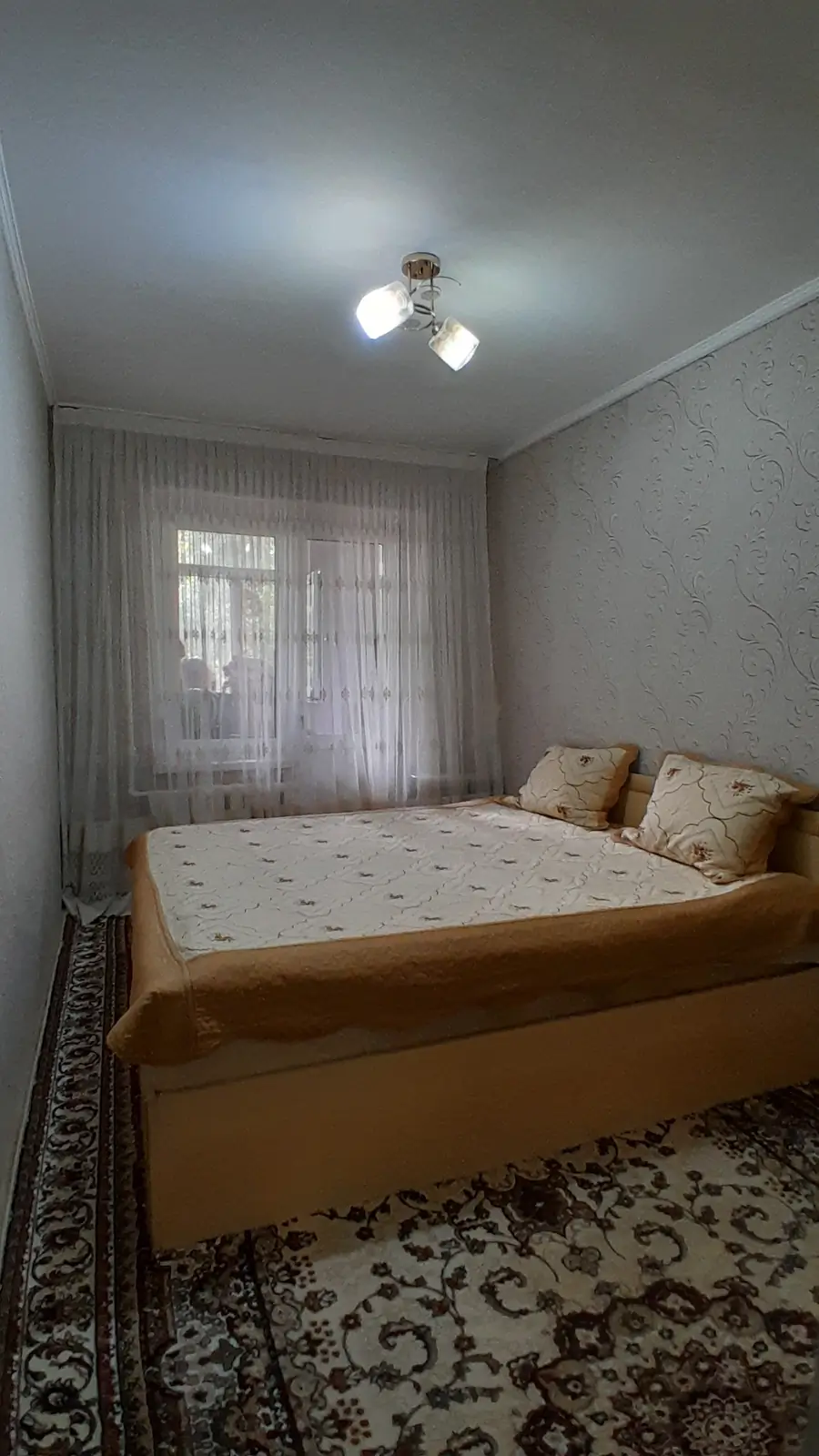 4 xonali kvartira − 100 m², 2/4 qavat