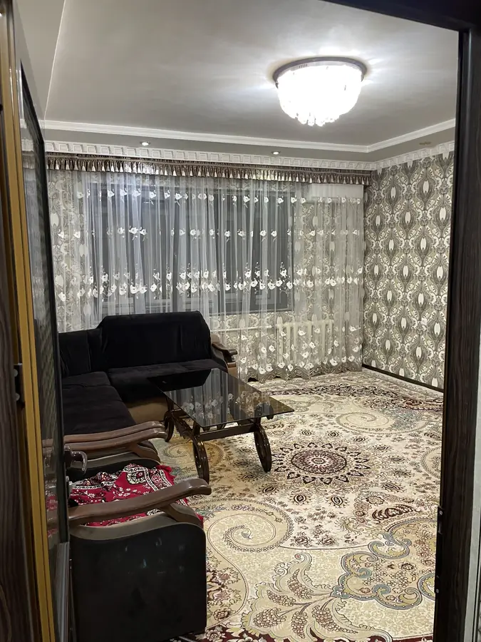 Продается 3-комнатная квартира − 72 м²