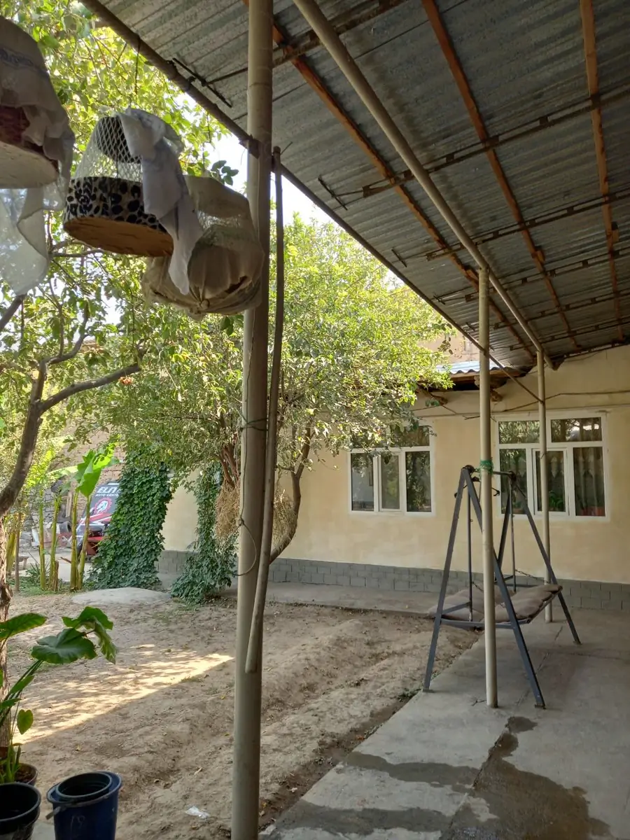 1 qavatli uy − 110 m², 10 sot. 