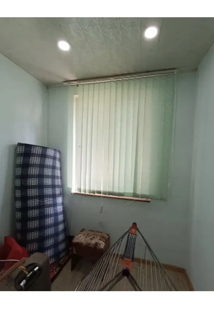 2 xonali kvartira sotiladi − 33 m²