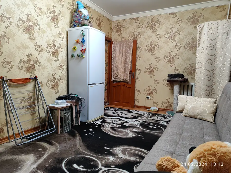 1 xonali kvartira sotiladi − 50 m²