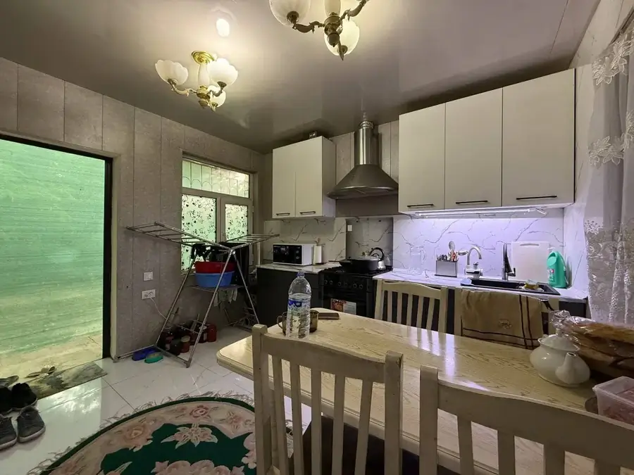 4 xonali kvartira − 92 m², 1/5 qavat